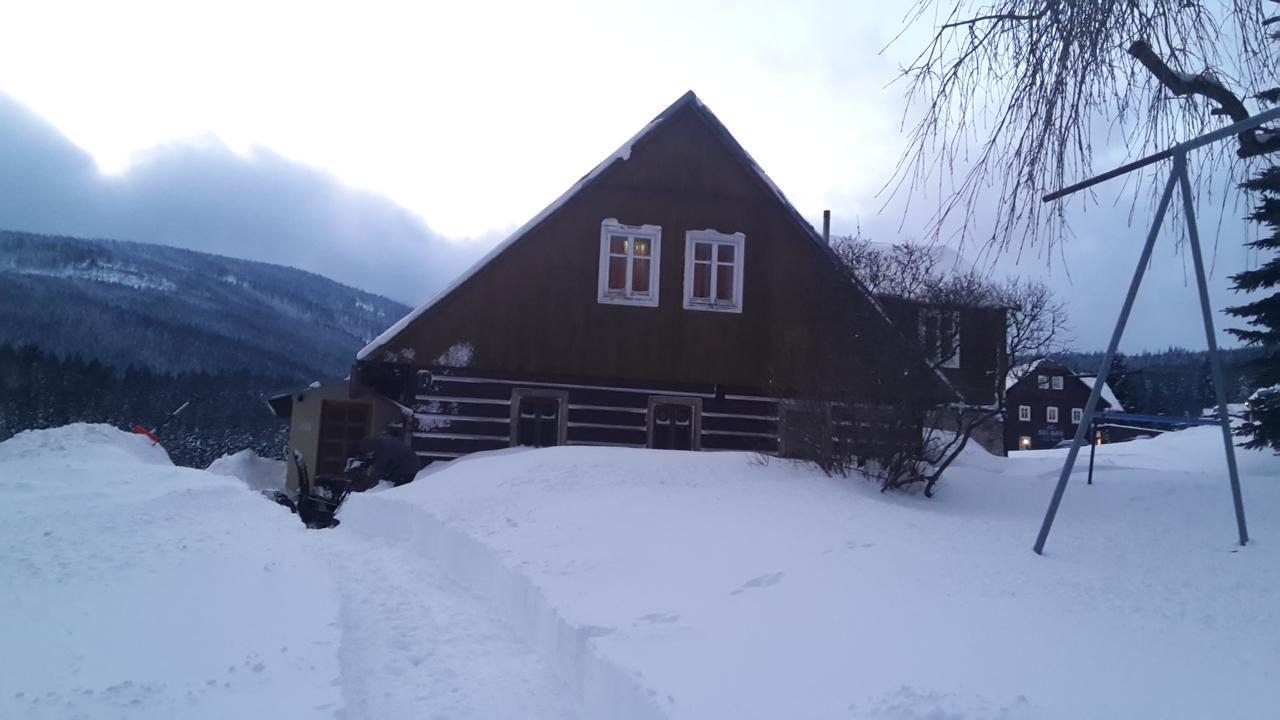 Chalupa U Kohoutu Hotel Pec pod Snezkou Exterior photo